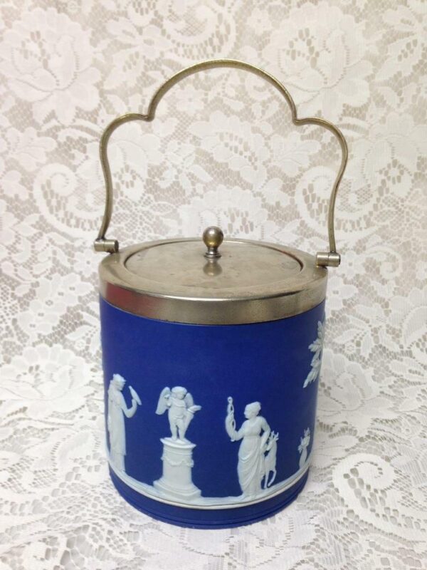 Vintage, Rare, Wegdwood, Jasperware Biscuit Jar 6.5inx5.5in