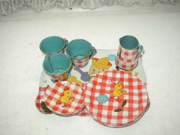 Rare, 1930s Ohio Art, FB Peat’s Humpty Dumpty 11-pc Childs Tin Tea Set