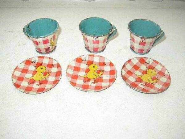 Rare, 1930s Ohio Art, FB Peat’s Humpty Dumpty 11-pc Childs Tin Tea Set