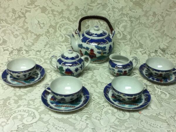 Vintage, Rare, Made in Japan, 13pc Gaudy Willow with Lithopane Cups, Tea Set