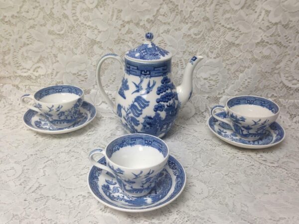 Vintage, Wedgwood, Etruria England, 8-pc Blue Willow Tea Set