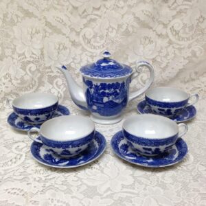 Vintage, Rare, 1947-1952 Occupied Japan, Blue Willow 10pc Tea Set for 4