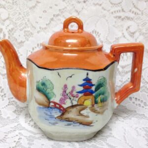 Vintage, Rare, Made in Japan, Gaudy Blue Willow Teapot 6in T x 8in Wx 5in D