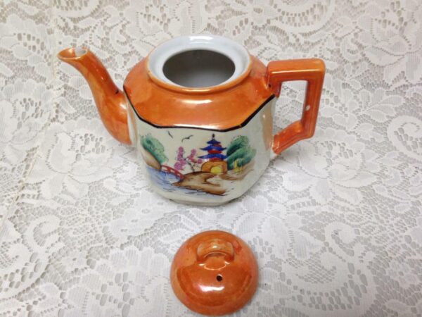 Vintage, Rare, Made in Japan, Gaudy Blue Willow Teapot 6in T x 8in Wx 5in D