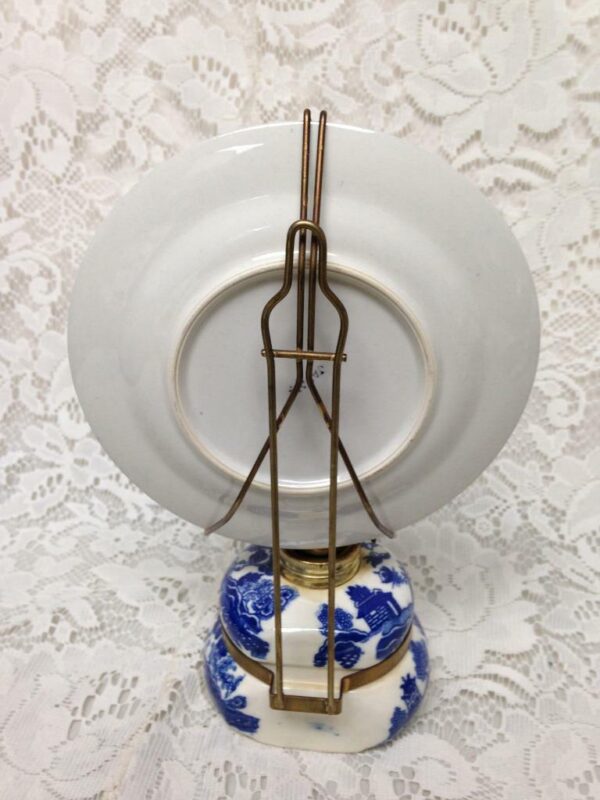 Vintage, Rare, Beautiful 4-pc Blue Willow Oil Lamp with Reflector 9.5in x 6in