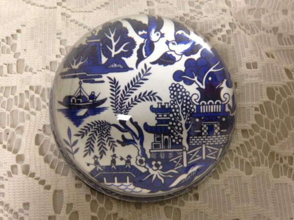 Beautiful, Rare, 3-inch Blue Willow Paper Weight