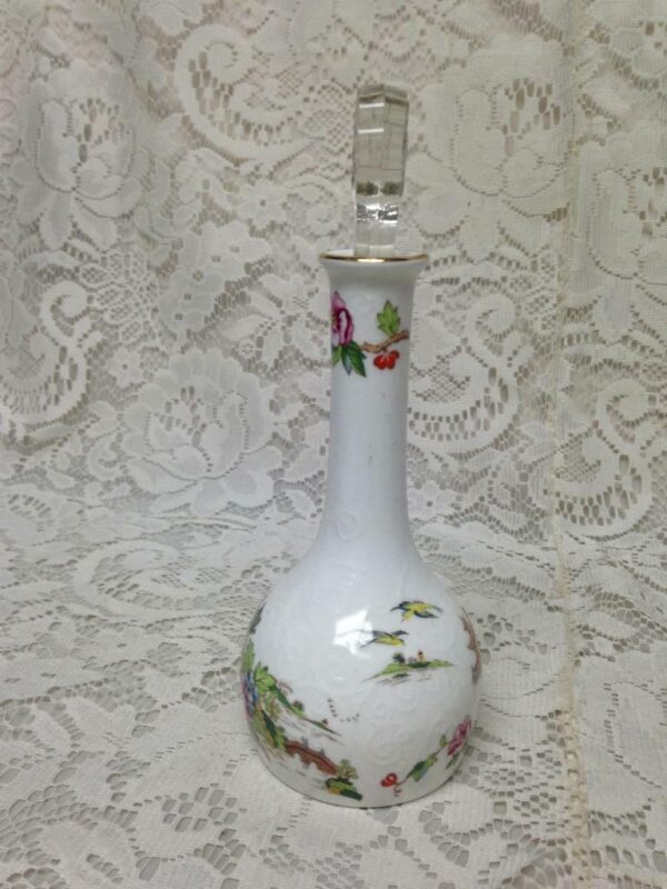 Vintage, Crown Staffordshire, Polychrome Gaudy Blue Willow Scent Bottle 7.5in T