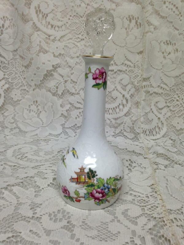 Vintage, Crown Staffordshire, Polychrome Gaudy Blue Willow Scent Bottle 7.5in T