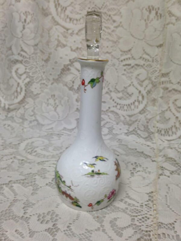 Vintage, Crown Staffordshire, Polychrome Gaudy Blue Willow Scent Bottle 7.5in T