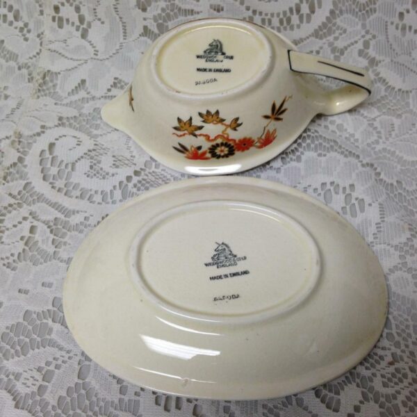 Vintage, Rare, Wedgwood, England,Variant,Gaudy Blue Willow 2pc Gravy-Sauce Boat