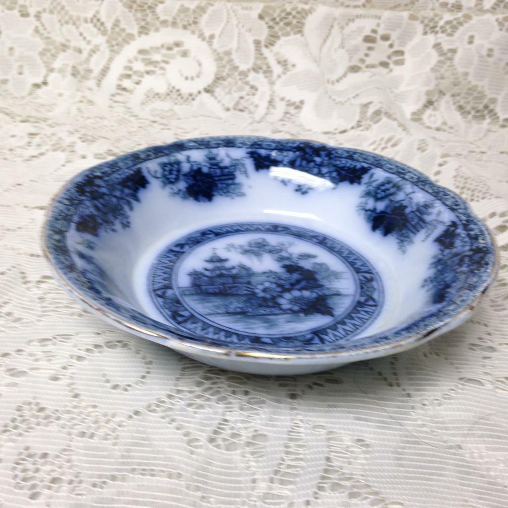 Antique, Rare, Yeddo, England, Variant Flow Blue Willow 5.5in Dessert Bowl