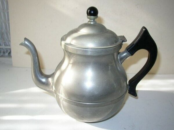 Vintage, Kar A Van 9" H x 11"W Pewter Teapot