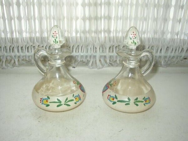 Vintage, Handpainted Anchor Hocking Cruet Set