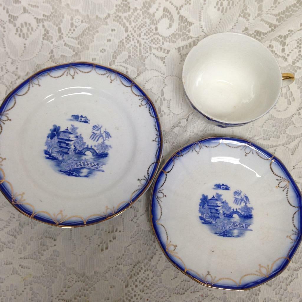 Vintage, Limoges USA Flow Blue Willow Trio Tea Set (#2)