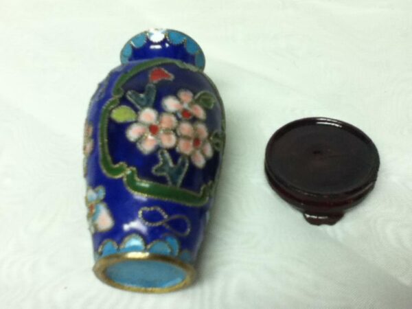 Vintage, Beautiful, 3.5in H x 2in D,Blue Floral Cloissone’ Style Vase with Stand