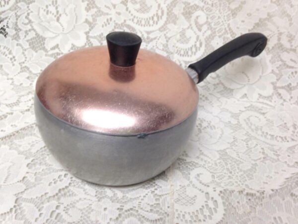 Vintage, Wearever, Aluminum-Copper Covered Saucepan 1.5 Qts., 12.5 in x 5in H