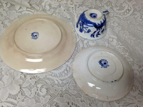 Vintage, Rare, Buffalo Pottery, 17-pc Blue Willow Tea - Dinner Set for 4