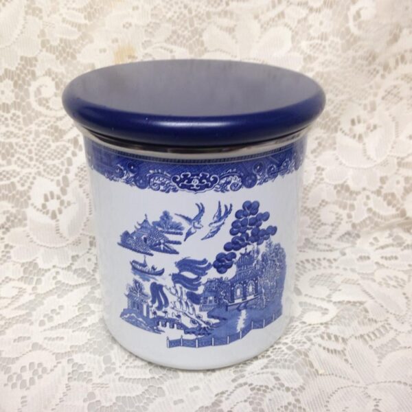 Vintage, Rare, 2pc Blue Willow Enamelware Canister Set 7in T and 6in T