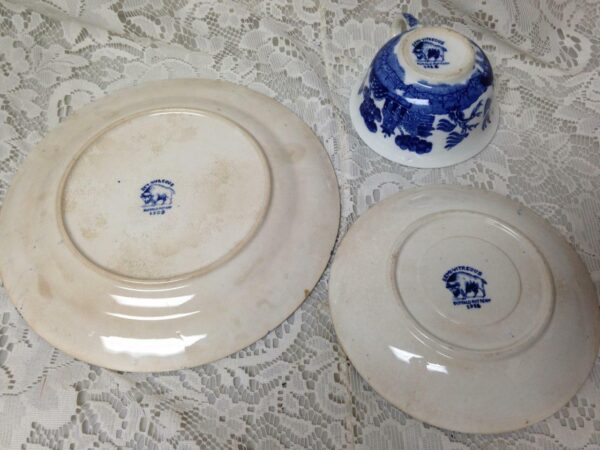 Vintage, Rare, Buffalo Pottery, 17-pc Blue Willow Tea - Dinner Set for 4