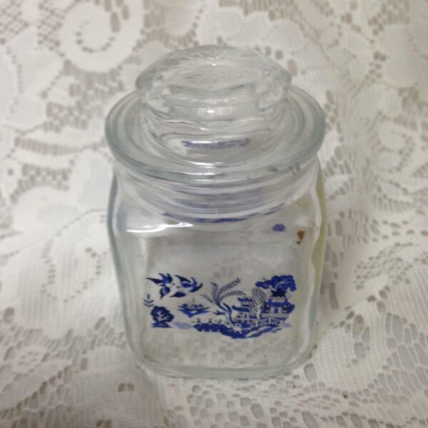 Vintage, Blue Willow Lidded Spice Jar, Tea, Coffee or Jam Jar 3.5in x 2in Sq.