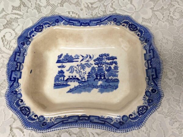 Vintage Buffalo Pottery Blue Willow Vegetable Bowl (No Lid) 11in x 9.5in x 2in