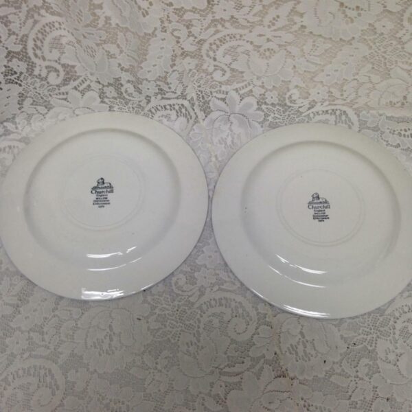 Vintage, Blue Willow 2pc Churchill England Dinner Plates 10in D