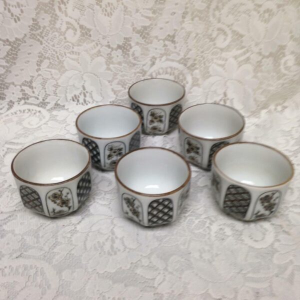 Vintage, Japan, 6pc Handless Tea Cups 2.5in x 3in D