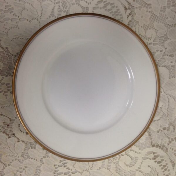 Favorite, Hutschenreuther, Bavaria White-Gold Luncheon Plate 8inD