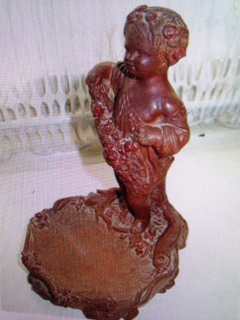 Vintage, 1940s Wood Composition Girl with Roses Figurine  (kfte) This is a ado