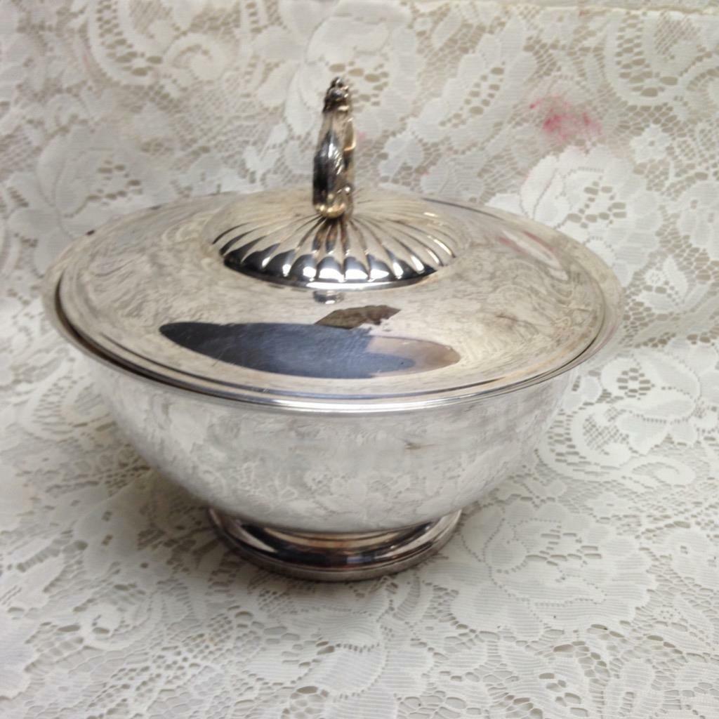 Vintage, Webster Wilcox Silver-plated Covered Bowl or Tureen 8in x 9in