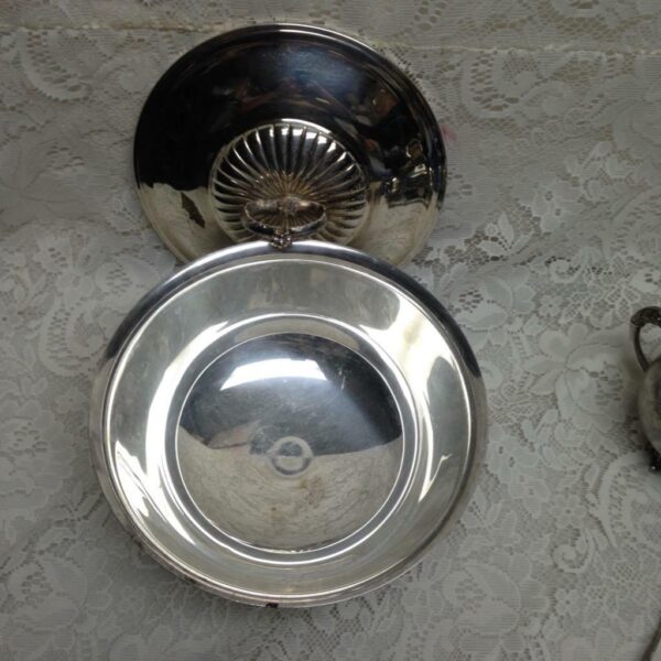 Vintage, Webster Wilcox Silver-plated Covered Bowl or Tureen 8in x 9in