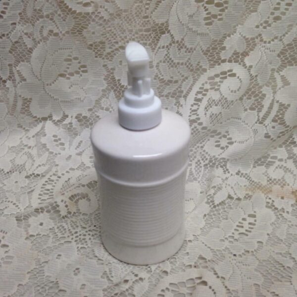 Blue Willow White Soap Dispenser (C) 7in x 3.5in