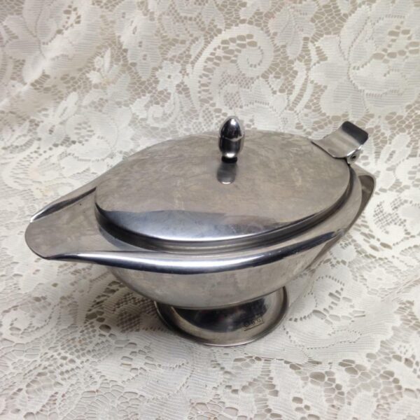 Vintage, Oggi Stainless Gravy Boat with Attached Lid 8.5in L x 5in H x 5in W