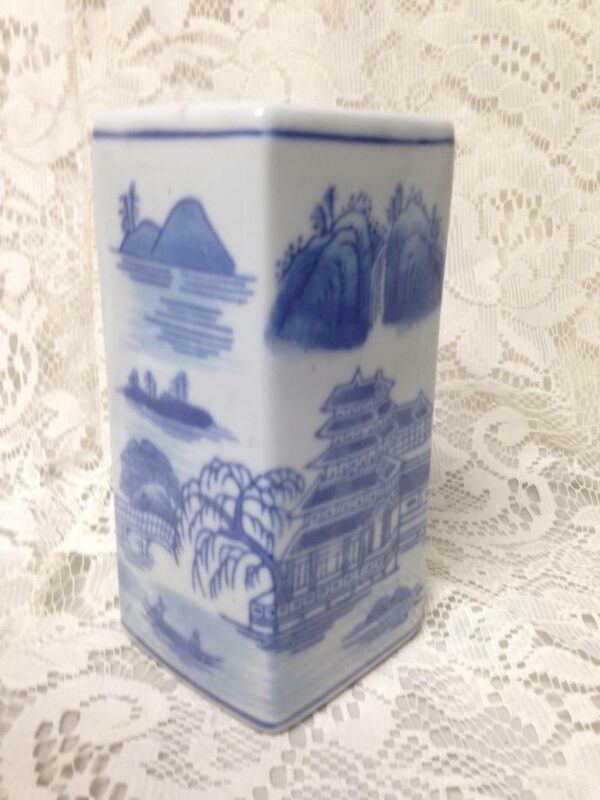 Vintage, Variant Blue Willow Large, Heavy Square Flower Vase 6in x 3in