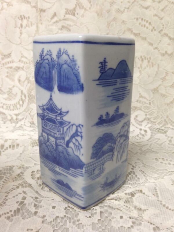 Vintage, Variant Blue Willow Large, Heavy Square Flower Vase 6in x 3in