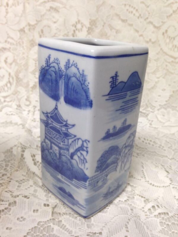 Vintage, Variant Blue Willow Large, Heavy Square Flower Vase 6in x 3in