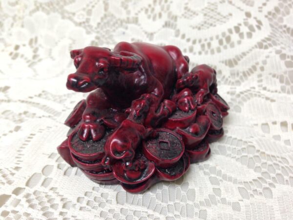 Vintage, Red Buffalo Paperweight 3.5in x 2.5n x 2in