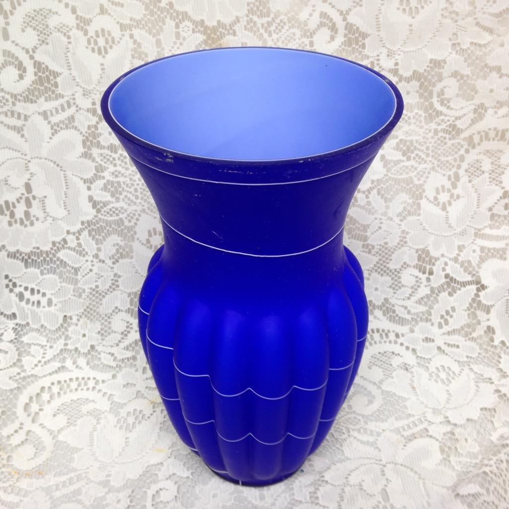 Vintage, Frosted Blue Glass Flower Vase. 10in x 5.5in D