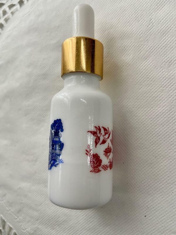 Two Sided, Blue-Red Willow, Milk Glass 20ml Scent Bottle 4in x 1.25in