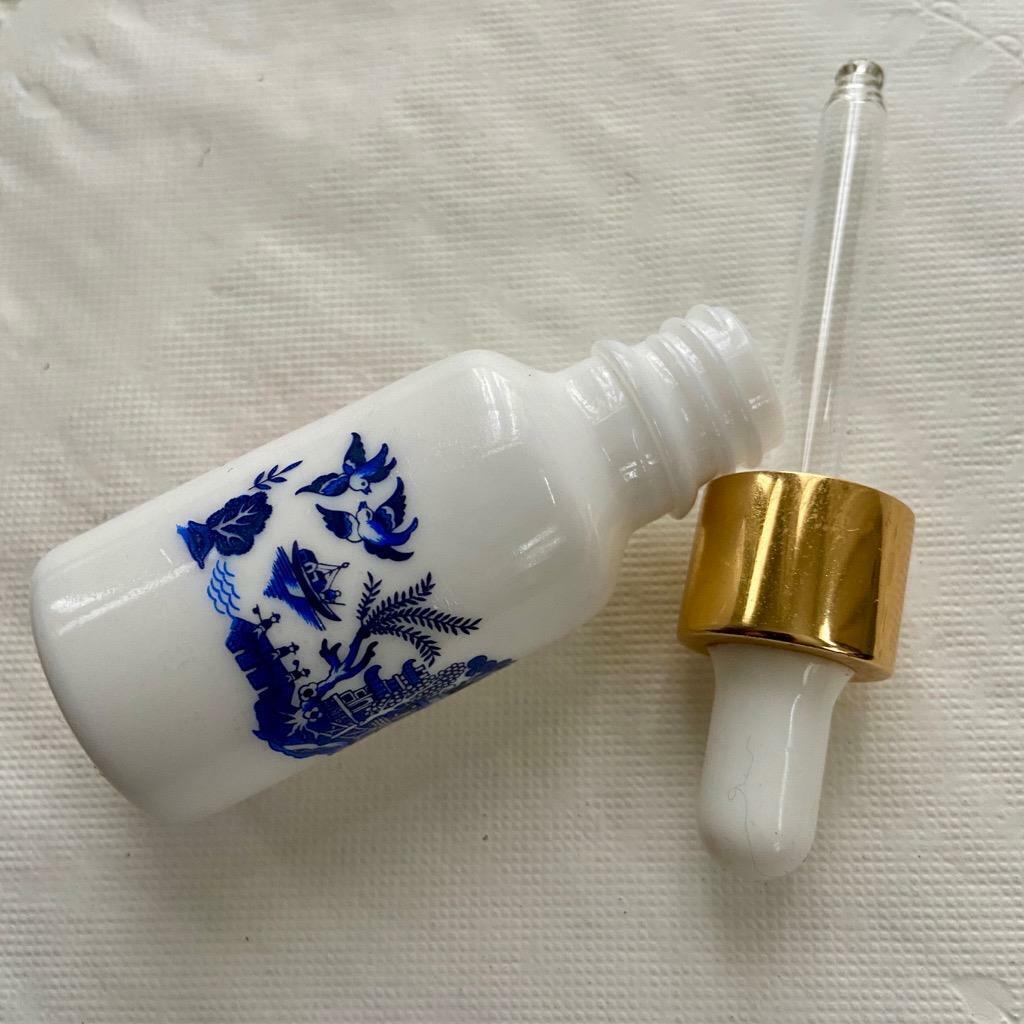 Two Sided, Blue-Red Willow, Milk Glass 20ml Scent Bottle 4in x 1.25in