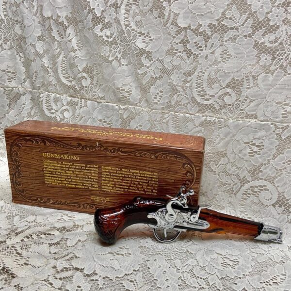 1970s Avon 1760 Dueling Pistol Deep Woods After Shave Decanter 4fl oz (NIB)