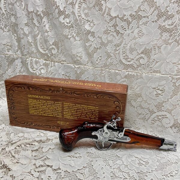 1970s Avon 1760 Dueling Pistol Deep Woods After Shave Decanter 4fl oz (NIB)