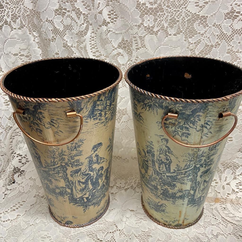 Vintage Pair of Classic Tin Flower Vases 9.5in x 6in D