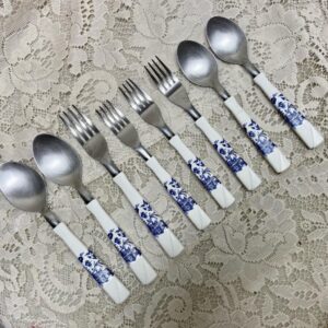 Vintage, Tramontina Brazil, 8-pc Blue Willow Flatware, Service fo 2. (E)