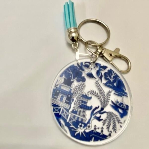 Blue Willow Keychain with Tassel 5.5 in L