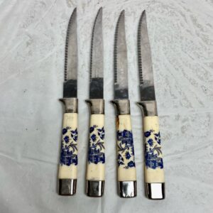 Lot of 4, Regent, Sheffield England Blue Willow Steak Knives 8in