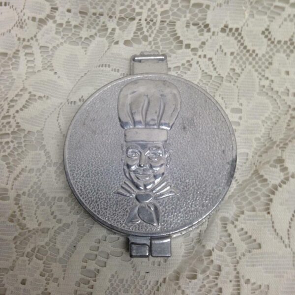 Vintage, Pewter, Chef Hamburger Press 5inLX 4inD