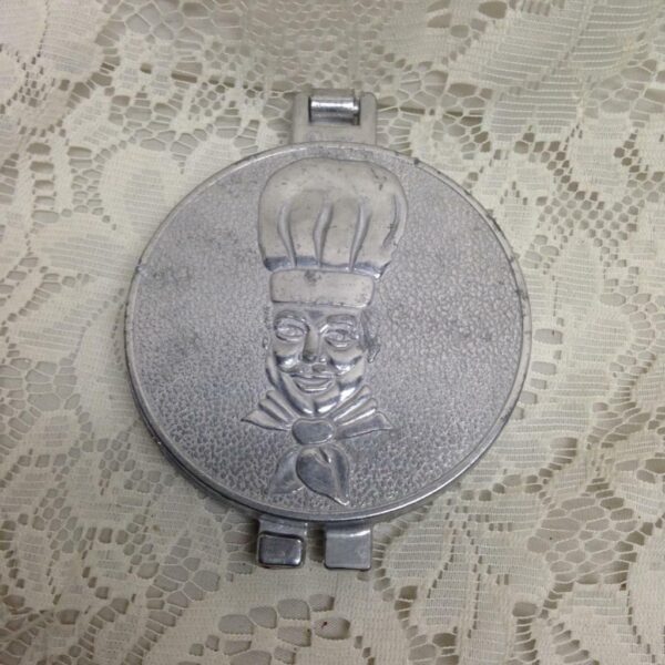 Vintage, Pewter, Chef Hamburger Press 5inLX 4inD