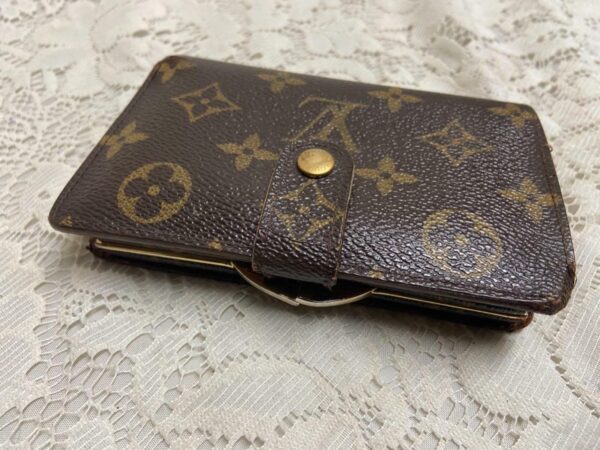 Louis Vuitton Brown Mono Compact Kisslock Bifold Wallet 5.5inx4in