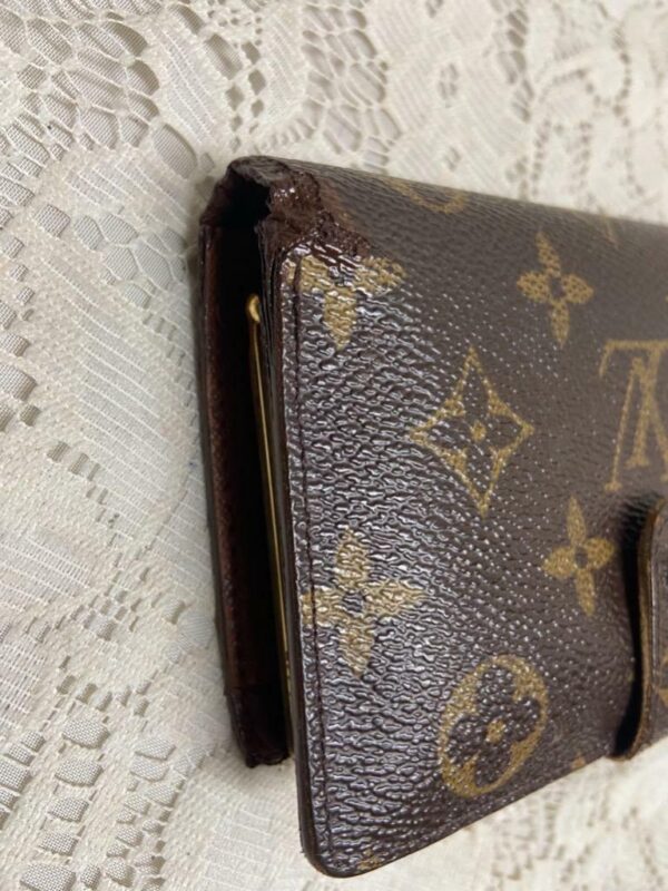 Louis Vuitton Brown Mono Compact Kisslock Bifold Wallet 5.5inx4in